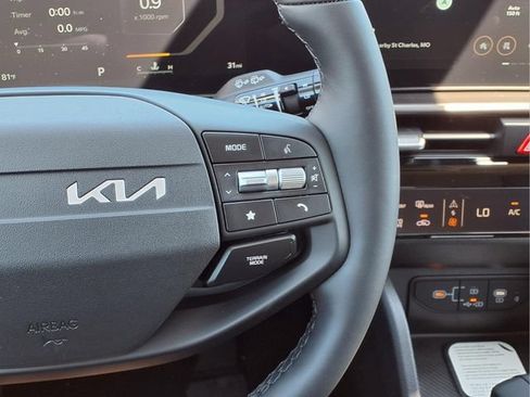 New 2026 Kia Sportage SX AWD/4WD image 12