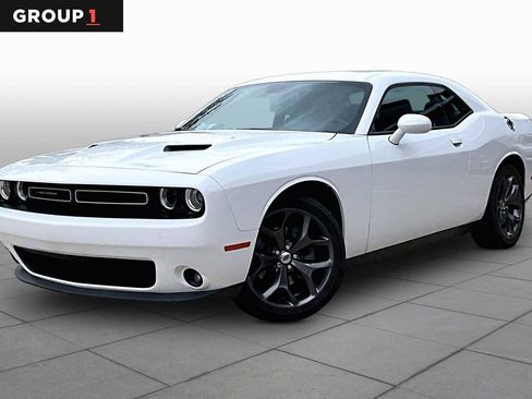 Used 2019 Dodge Challenger SXT w/ Plus Package image 1