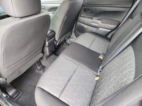Used 2022 Mitsubishi Outlander Sport ES FWD image 27