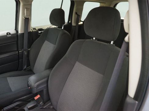 Used 2016 Jeep Patriot Sport w/ Power Value Group FWD image 10