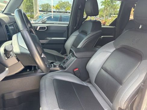 Used 2023 Ford Bronco Black Diamond AWD/4WD image 4