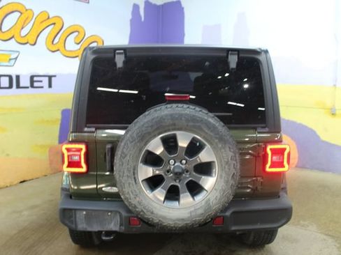 Used 2020 Jeep Wrangler Unlimited Sahara AWD/4WD image 5