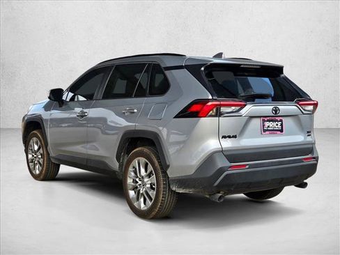Used 2025 Toyota RAV4 XLE Premium w/ Weather Package AWD/4WD image 7