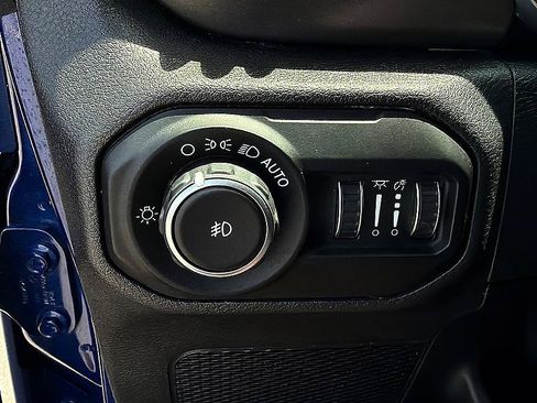 Used 2020 Jeep Wrangler Unlimited Sport AWD/4WD image 21