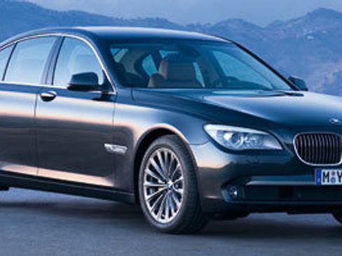 Used 2009 BMW 750i RWD image 1