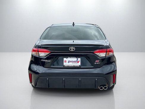 Used 2026 Toyota Corolla SE w/ SE Premium Package image 6