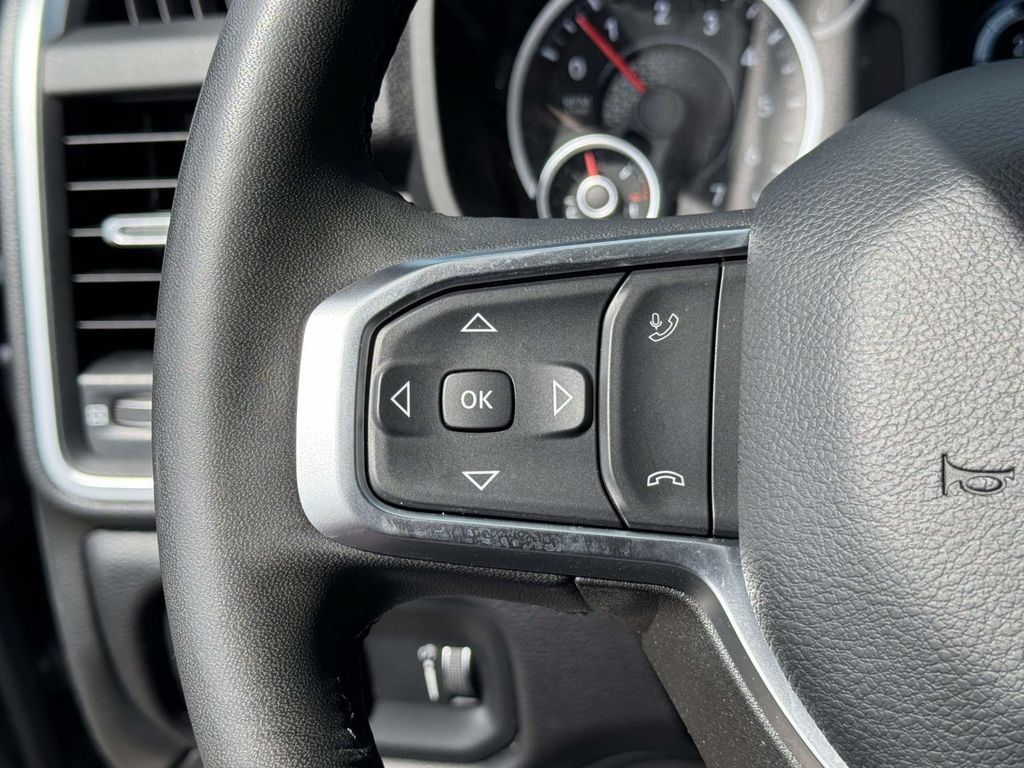 Used 2025 RAM 2500 Big Horn AWD/4WD image 22