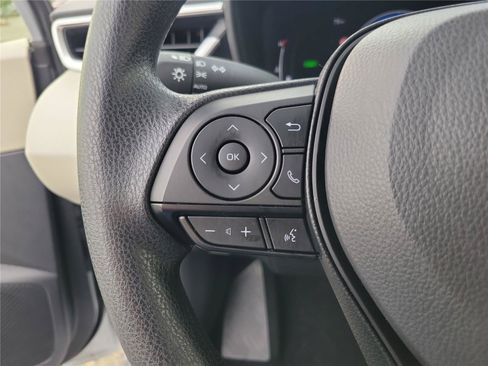 Used 2026 Toyota Corolla LE FWD image 22