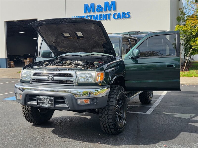 Used 1999 Toyota 4Runner SR5 AWD/4WD image 25
