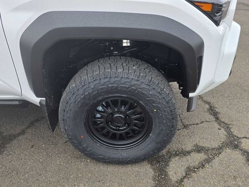 New 2026 Toyota 4Runner SR5 image 12