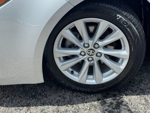 Used 2025 Toyota Corolla SE FWD image 7