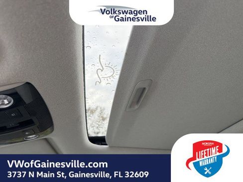 Used 2023 Kia Niro EX Touring image 27