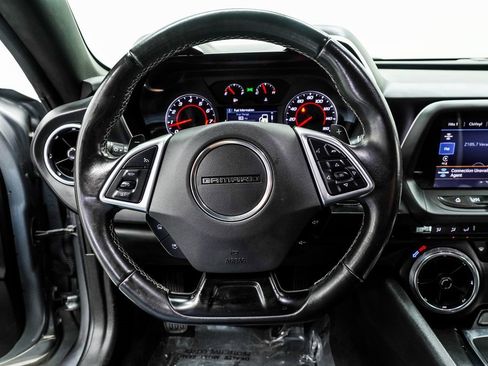 Used 2021 Chevrolet Camaro LT w/ Technology Package image 18