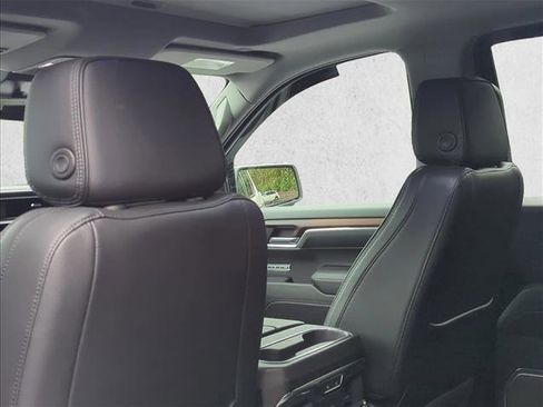 Used 2024 GMC Sierra 1500 Denali w/ Denali Reserve Package image 17