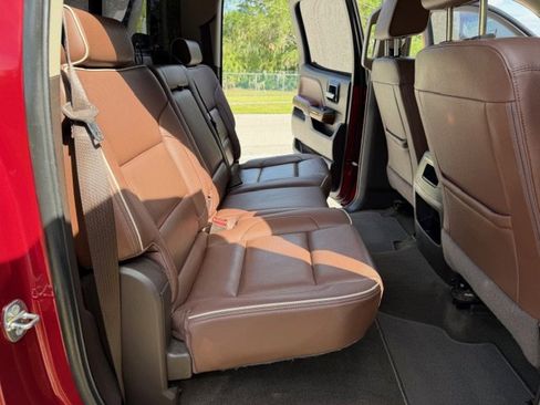 Used 2018 Chevrolet Silverado 2500 High Country w/ Duramax Plus Package image 16