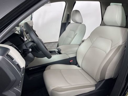 New 2026 Nissan Pathfinder SL w/ SL Premium Package image 18