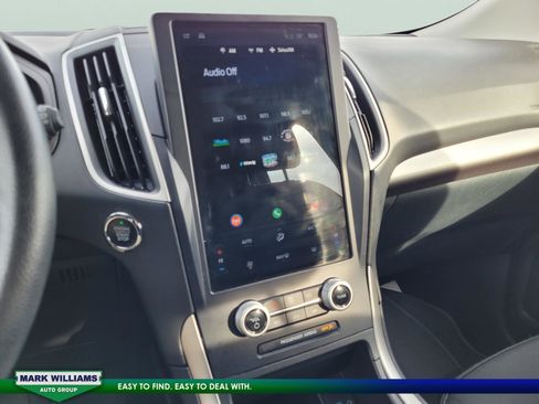Certified 2023 Ford Edge SE image 18