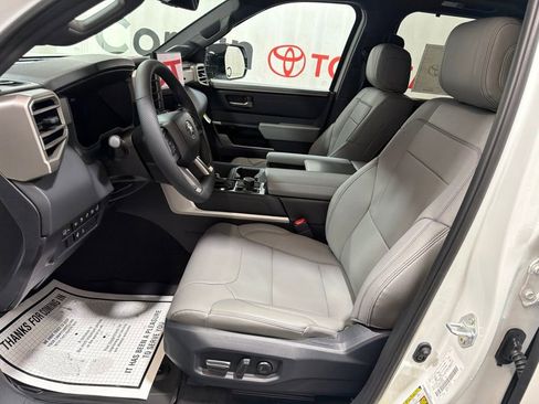 Used 2026 Toyota Sequoia 4WD image 23