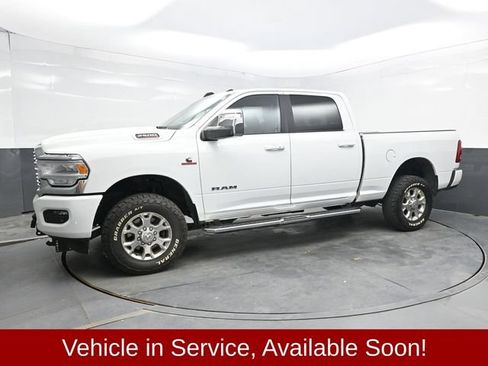 Used 2024 RAM 2500 Laramie AWD/4WD image 3
