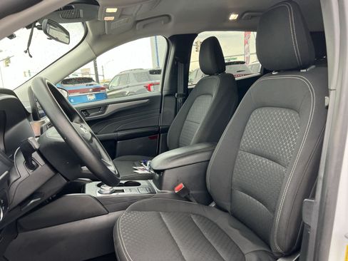 Used 2025 Ford Escape Active AWD/4WD image 13