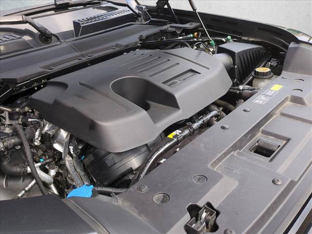 Certified 2025 Land Rover Defender 110 X-Dynamic SE AWD/4WD image 25