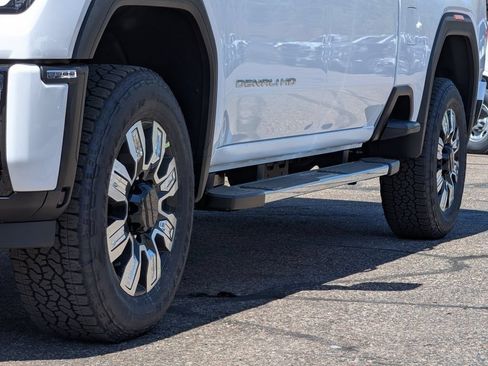 New 2026 GMC Sierra 3500 Denali w/ Denali Reserve Package AWD/4WD image 7