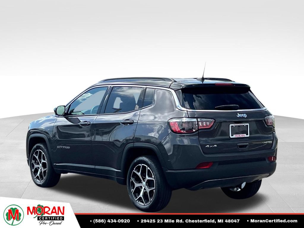 Used 2024 Jeep Compass Limited AWD/4WD image 4