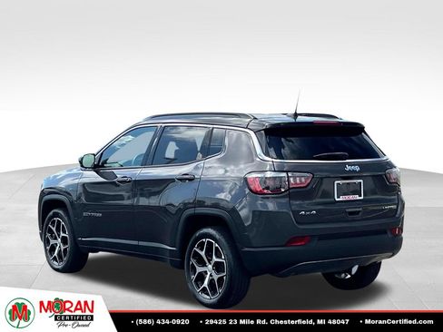 Used 2024 Jeep Compass Limited AWD/4WD image 4