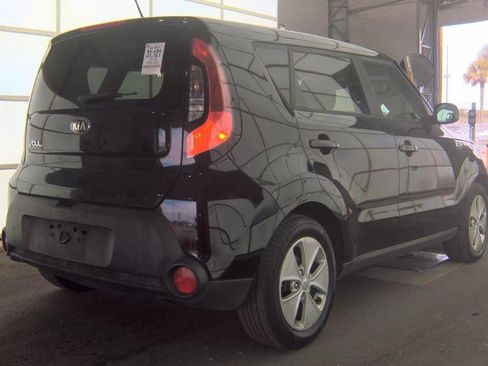 Used 2016 Kia Soul image 4