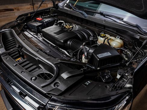 Used 2021 Chevrolet Tahoe Z71 image 41