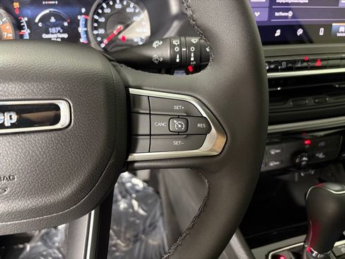 New 2026 Jeep Compass Latitude AWD/4WD image 21