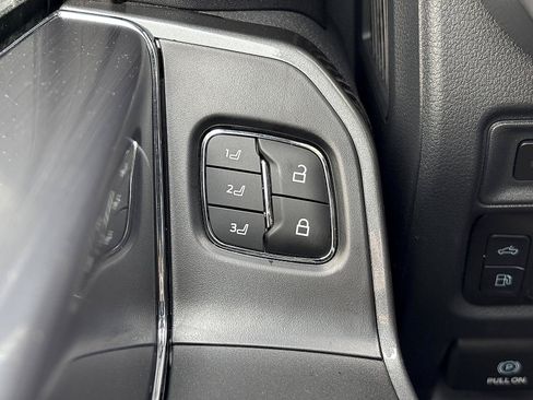 Used 2022 Ford F150 Lariat AWD/4WD image 18