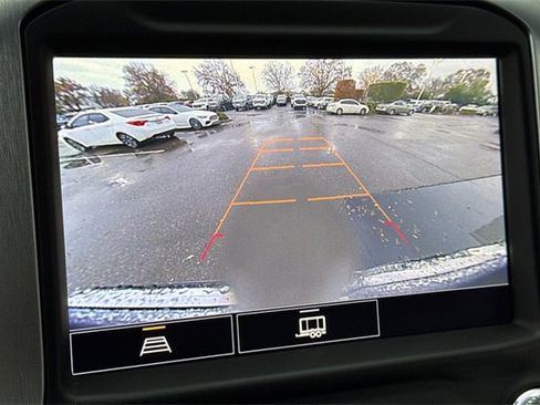 Used 2021 GMC Sierra 1500 Elevation w/ Preferred Package image 27