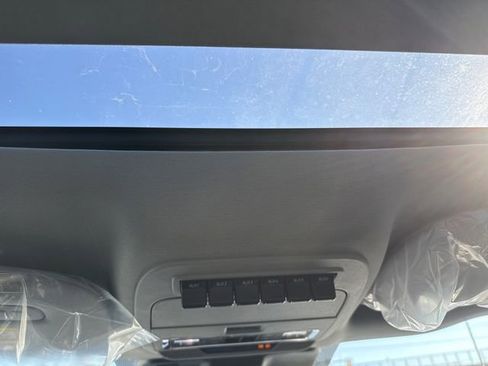 New 2026 Ford F350 Lariat w/ Black Appearance Package image 28