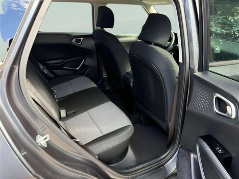 Used 2021 Kia Soul S FWD image 18