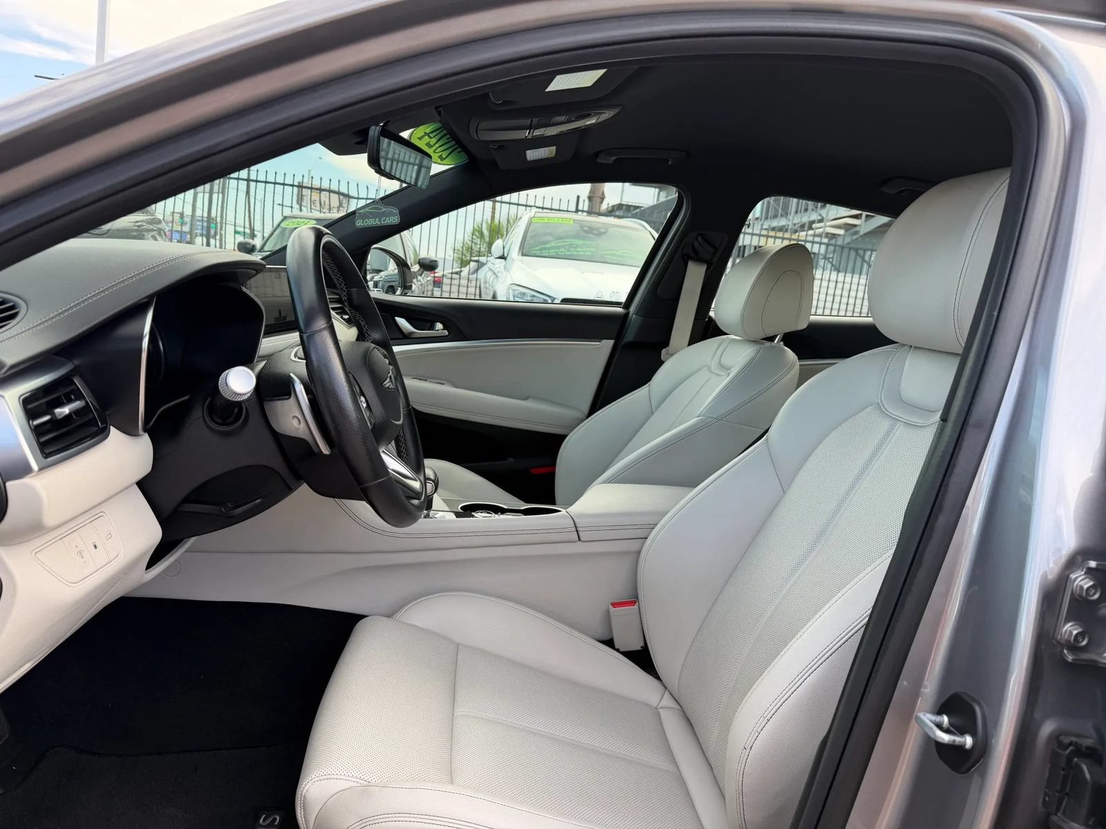 Used 2024 Genesis G70 2.5T RWD image 11