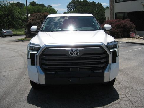 Used 2022 Toyota Tundra Limited AWD/4WD image 2