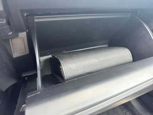 Used 2015 Toyota RAV4 XLE AWD/4WD image 27