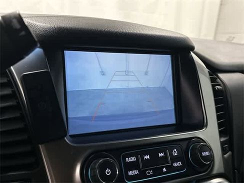 Used 2019 Chevrolet Suburban LT image 23