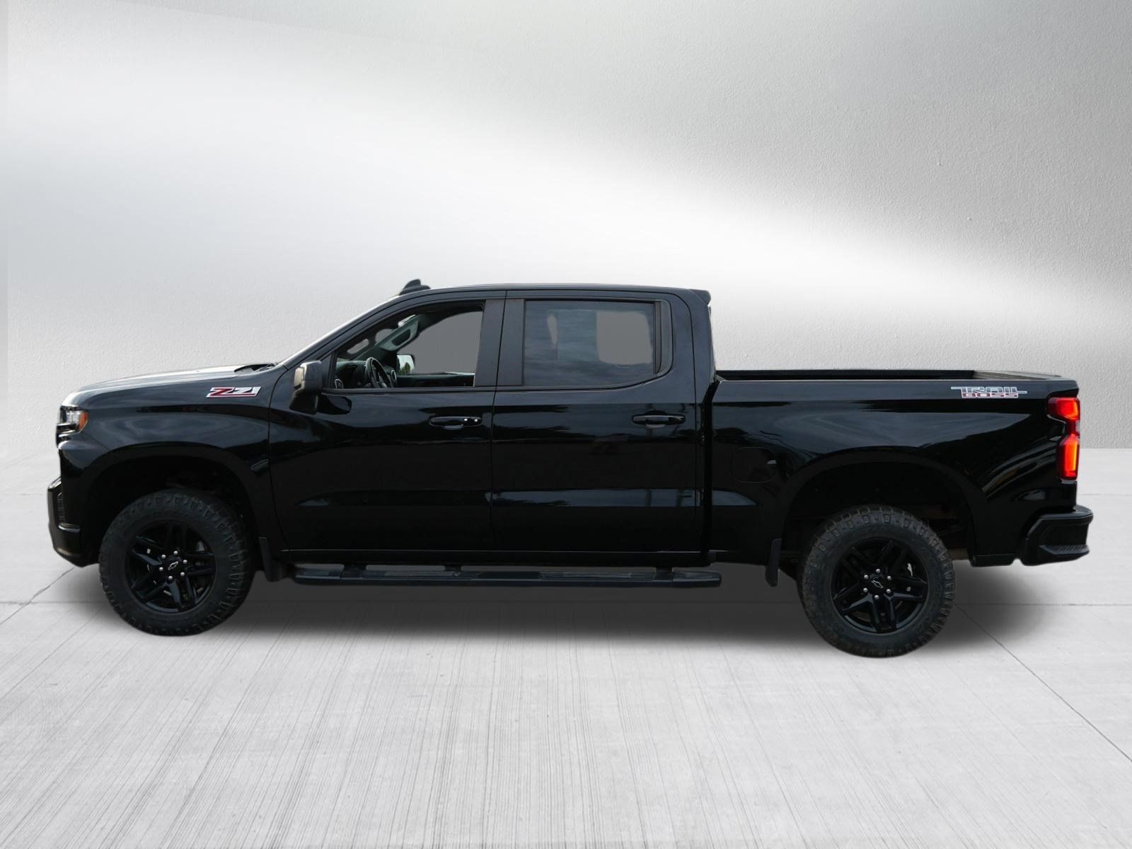 Used 2021 Chevrolet Silverado 1500 LT Trail Boss w/ Bed Protection Package AWD/4WD image 4