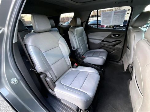 Used 2018 Chevrolet Traverse LT image 26