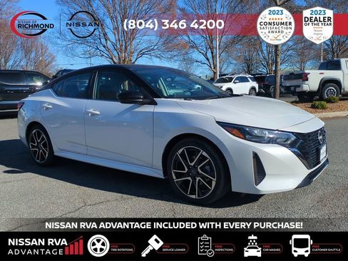 Used 2025 Nissan Sentra SR image 3