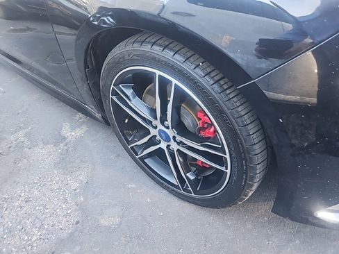 Used 2018 Ford Focus ST image 7