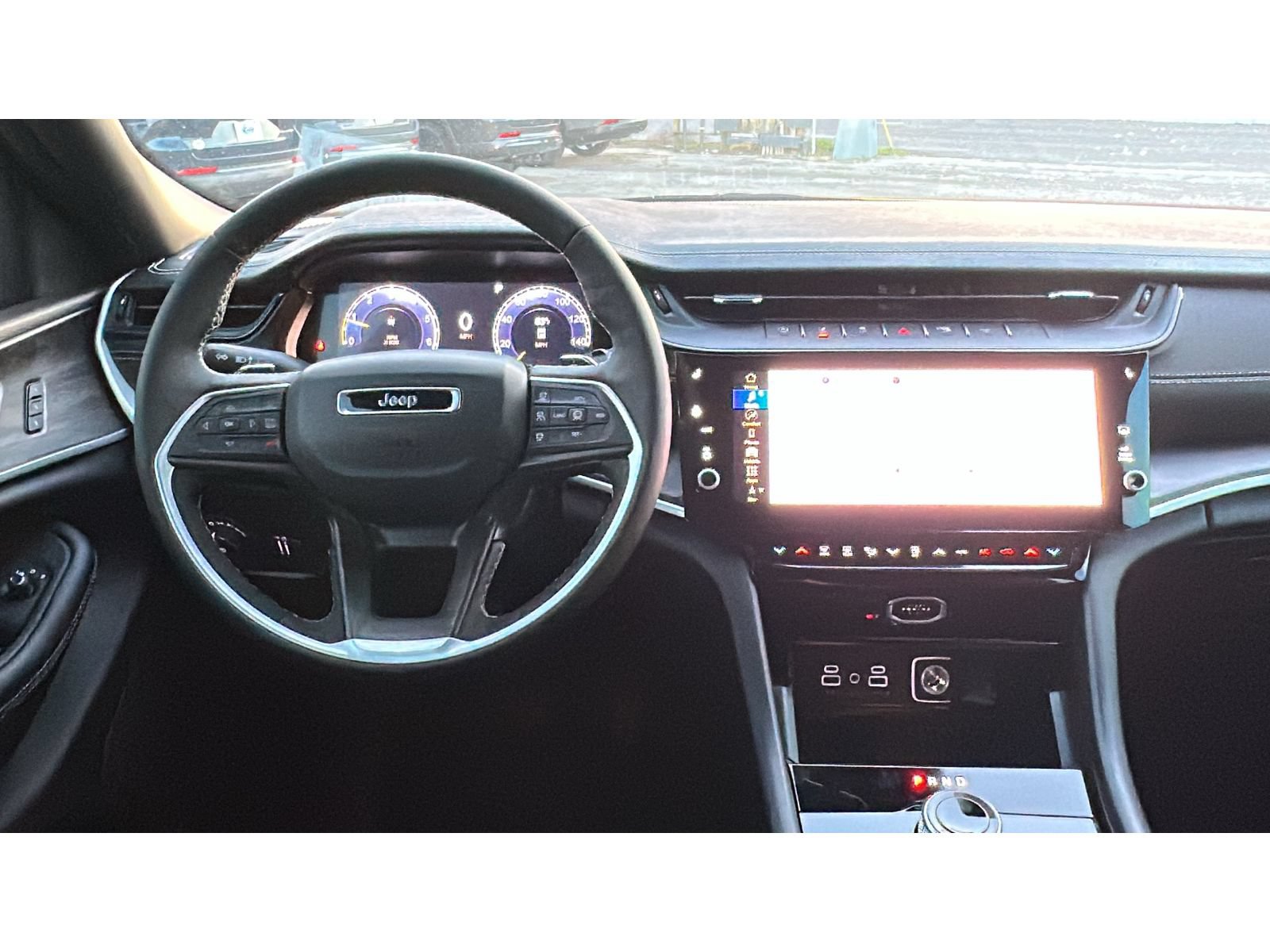 New 2027 Jeep Grand Cherokee Limited RWD image 19