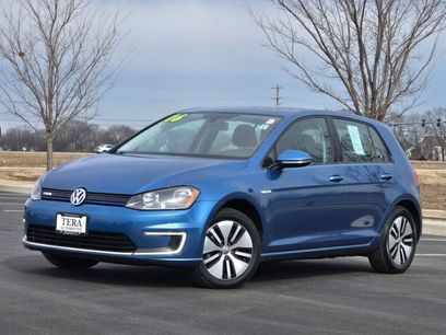 Used 2016 Volkswagen e-Golf SE w/ DC Fast Charging Package
