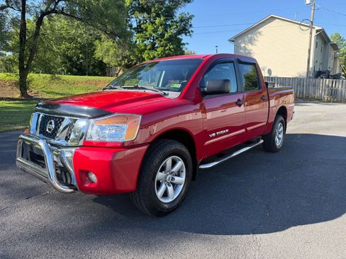 Used 2011 Nissan Titan SV w/ SV Value Truck Pkg AWD/4WD image 1
