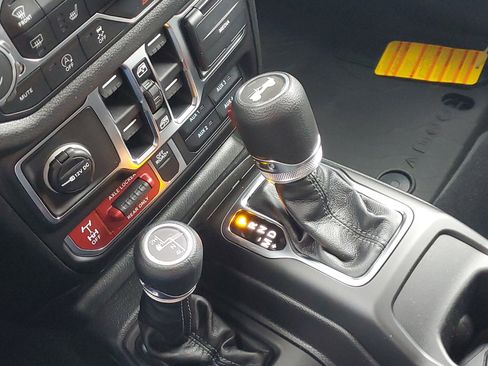 New 2026 Jeep Wrangler Unlimited Sport AWD/4WD image 19