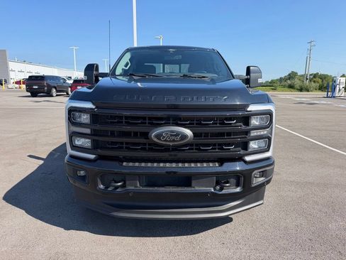 Used 2024 Ford F350 Lariat w/ Lariat Ultimate Package AWD/4WD image 2