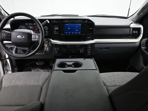 Used 2023 Ford F250 XLT w/ F-250 >10K GVWR Package image 19