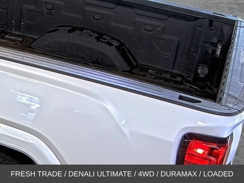 Used 2022 GMC Sierra 2500 Denali w/ Denali Ultimate Package AWD/4WD image 11